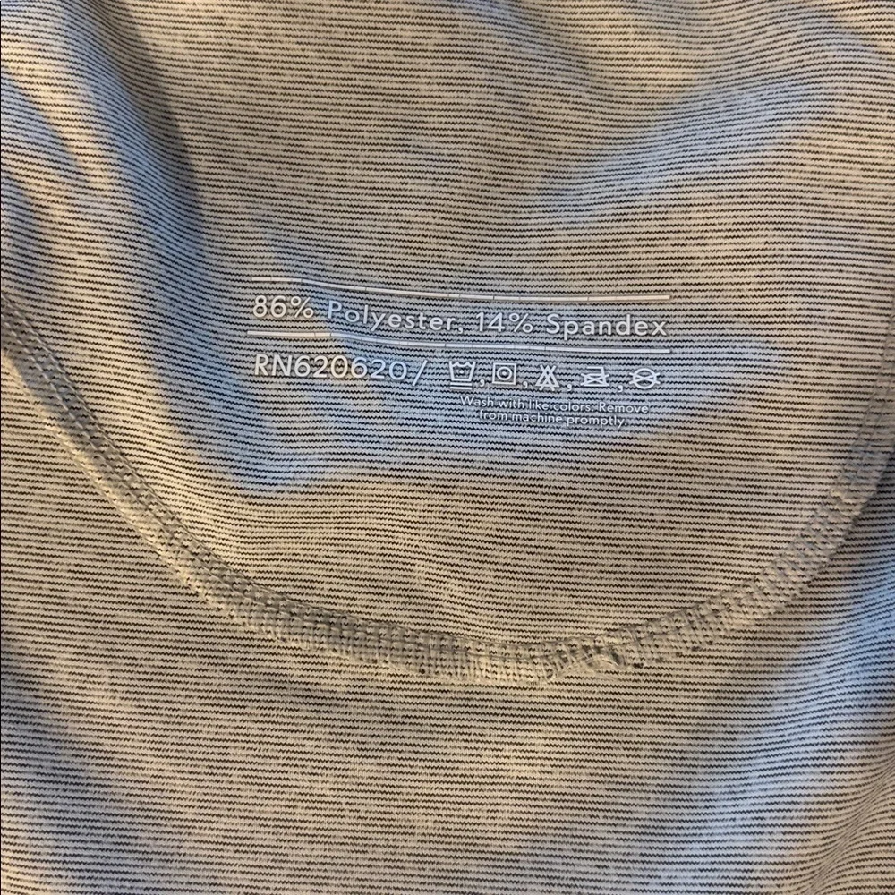 Outdoor voices Sunday Sweatshort 7” gray size XS